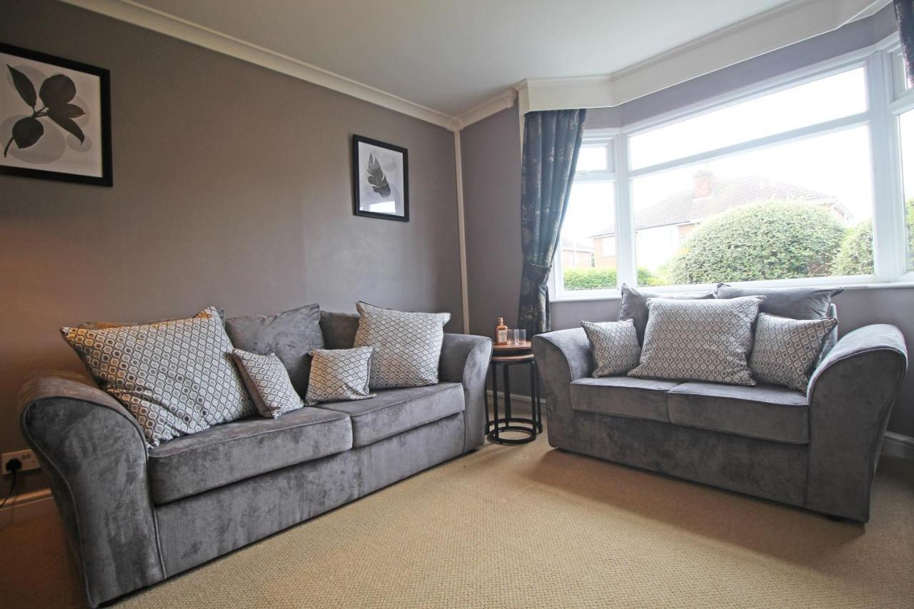 Queens Road - Luxury Spacious Home In Chester Christleton Zewnętrze zdjęcie