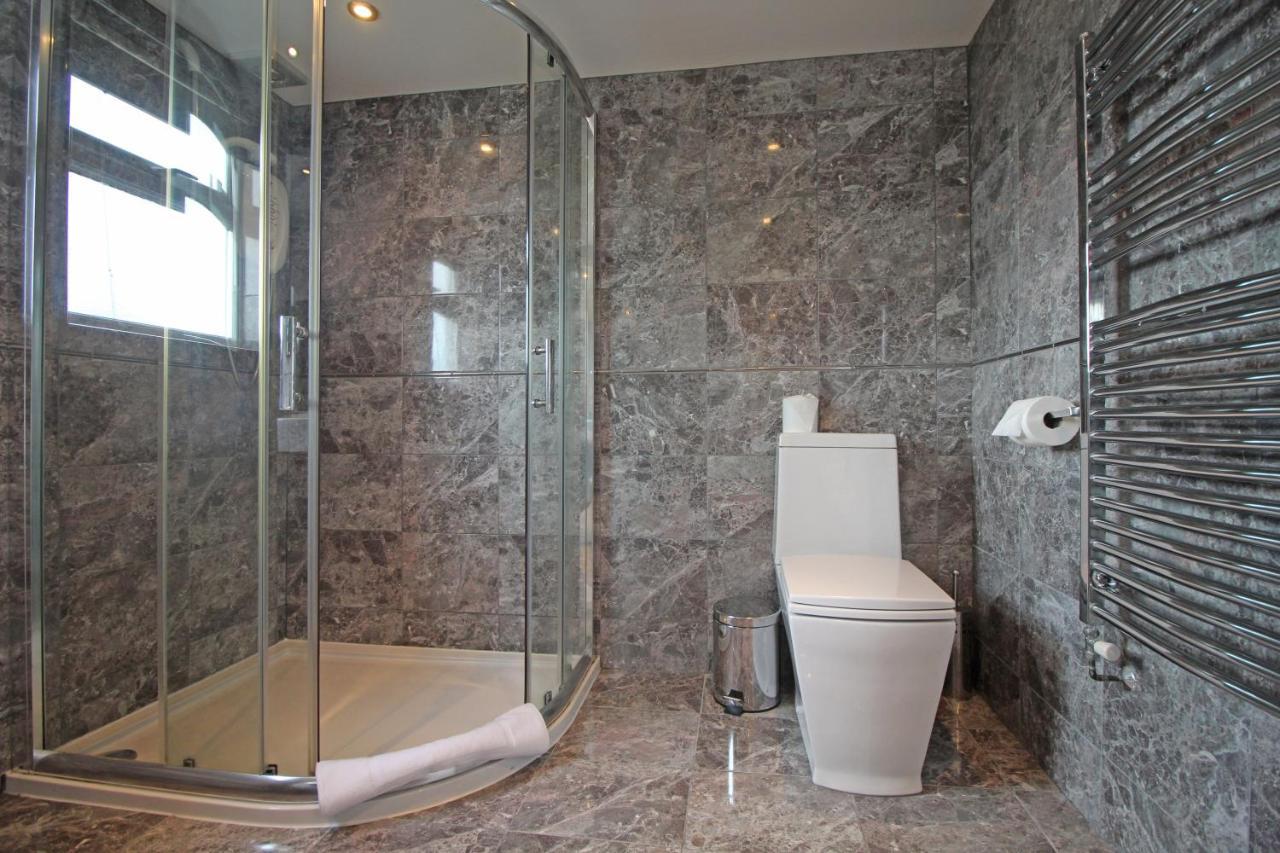 Queens Road - Luxury Spacious Home In Chester Christleton Zewnętrze zdjęcie