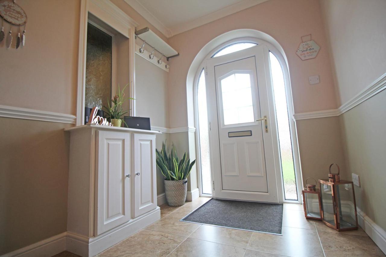 Queens Road - Luxury Spacious Home In Chester Christleton Zewnętrze zdjęcie