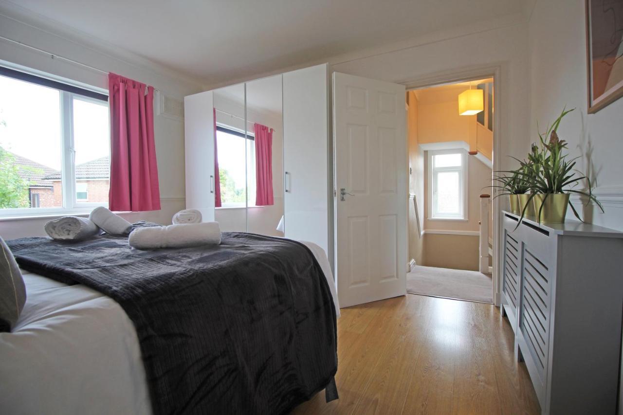 Queens Road - Luxury Spacious Home In Chester Christleton Zewnętrze zdjęcie